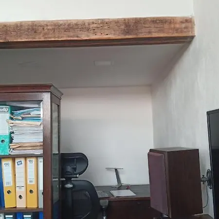 Apartament Bydleni V Centru Ov Blizko Stodolni, Bez Vytahu