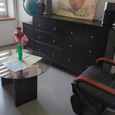 Bydleni V Centru Ov Blizko Stodolni, Bez Vytahu Apartament